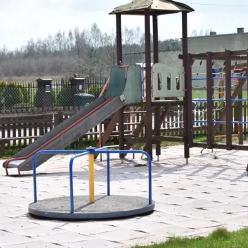 Gm. Kamieńsk: place zabaw zmienią oblicze