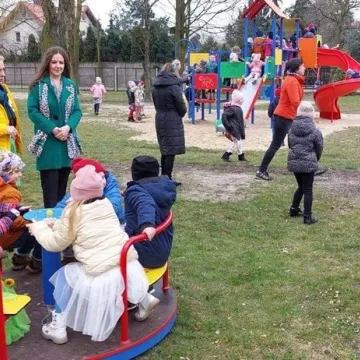 Nowy plac zabaw dla dzieci z PP 4 w Radomsku