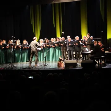 „Moniuszkowcy” mają 100 lat. Jubileuszowy koncert w MDK w Radomsku