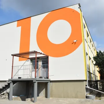 Dobiega końca termomodernizacja „dziesiątki” w Radomsku