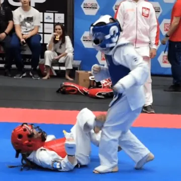 Powtórka sukcesu Klubu Karate „Randori”. Srebro dla AKK 