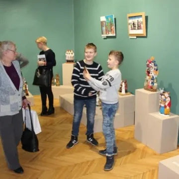 Świętowanie oczami ludowych artystów