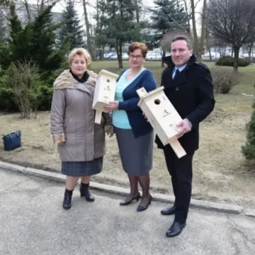 Rozdano 40 budek lęgowych dla ptaków