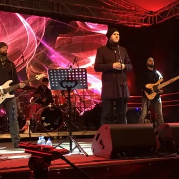 Tort i koncert na Święto Niepodległości