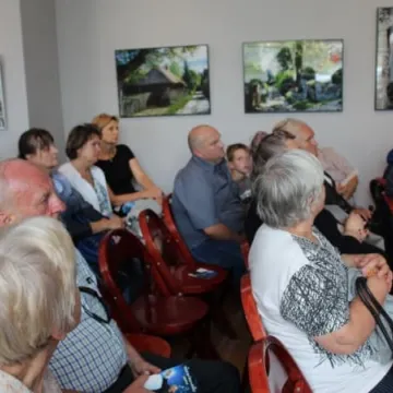 Koncert biskupa Antoniego Długosza dla Koniczynki w Muzeum