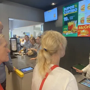 Tłumy na otwarciu McDonald’s w Radomsku