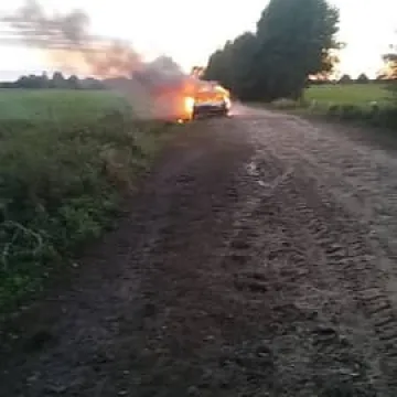 Spłonął samochód