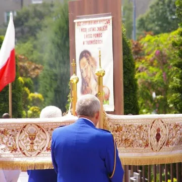 Boże Ciało w Radomsku. Z powodu epidemii procesje wokół kościołów