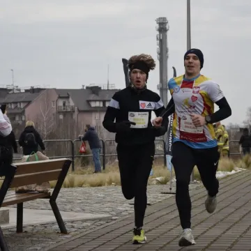 [WIDEO] Glinianki parkRUN w Radomsku. Bieg dla zdrowia i WOŚP 2025