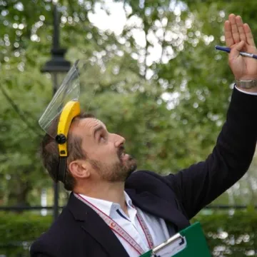 Radny Rączkowski: drzewa w Parku Świętojańskim zagrażają życiu mieszkańców