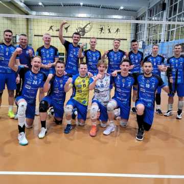 Nie ma mocnych na METRPIM Volley Radomsko w III lidze siatkówki