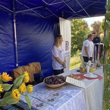 Kulinarna uczta przed starostwem w Radomsku