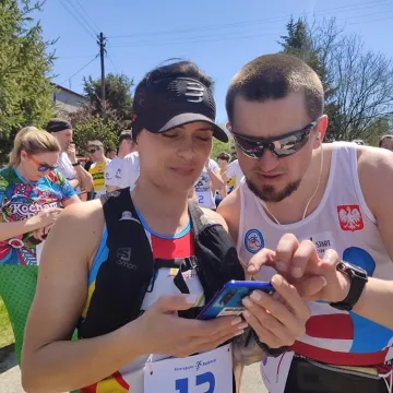 Uciekali przed uściskiem prezesa