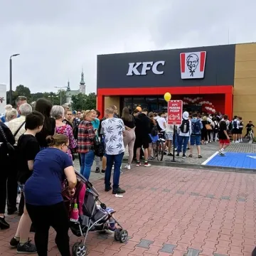 Tłumy na otwarciu KFC w Radomsku