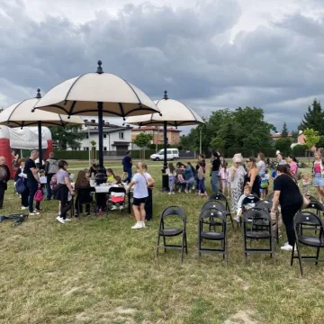 Twórcze chillowanie na Gliniankach. Piknik mimo kapryśnej pogody