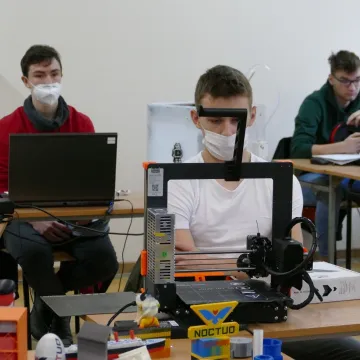 Piotrków Tryb.: 2 mln zł dla ZSP2 na edukację zawodową