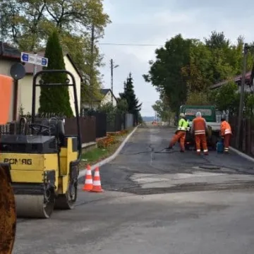 Inwestycje drogowe i nie tylko w gminie Kamieńsk