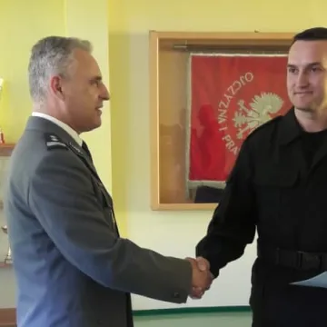 Ślubowanie nowego policjanta