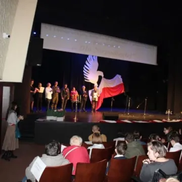 VI Integracyjny Festiwal Piosenki Patriotycznej „Dla Niepodległej” SOSW w MDK