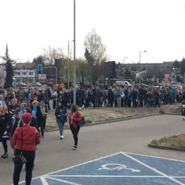 Pochód ulicami miasta - VII Radomszczańskie Dni Autyzmu