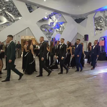 Studniówka 2024: bal maturzystów radomszczańskiego „mechanika”