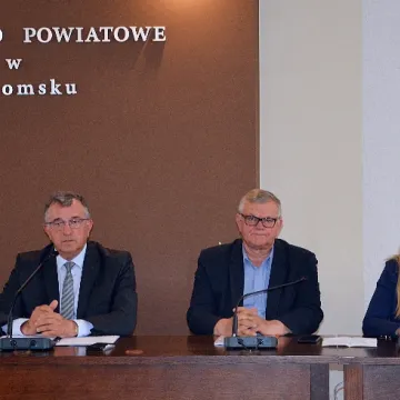 Radni rozmawiali o finansach szpitala i SP ZOZ „Pro Familia”