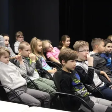 „Wehikuł czasu” – warsztaty edukacyjne dla dzieci w MDK 