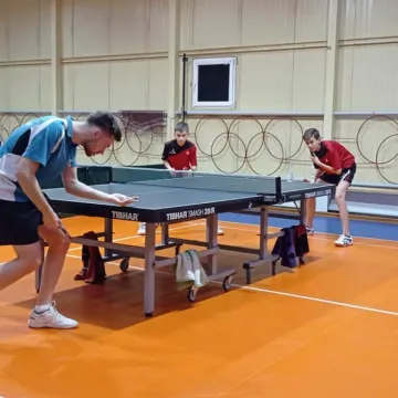 Przegrana tenisistów UMLKS Radomsko na zakończenie rundy