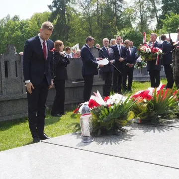 W Bąkowej Górze upamiętniono 77. rocznicę mordu żołnierzy KWP