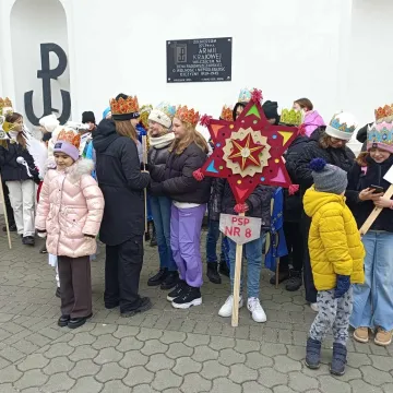 Orszak Trzech Króli w Radomsku: radość i kolędy