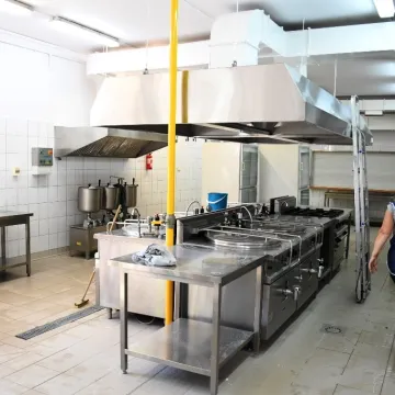 Piotrków Tryb.: SP2 z nową kuchnią i stołówką