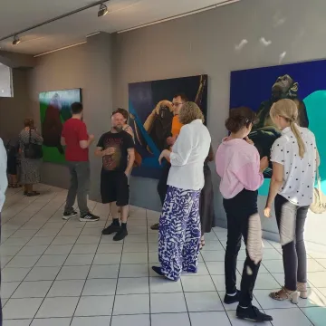 MDK Radomsko: Wernisaż wystawy malarstwa Niki Kuliś