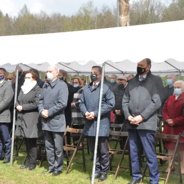 W Bąkowej Górze oddano hołd zamordowanym Żołnierzom Wyklętym
