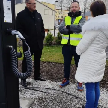 Na parkingu przy ul. Reymonta w Radomsku naładujesz „elektryka”