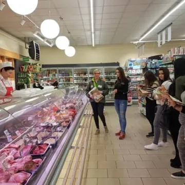 Handlowcy z ZSE na warsztatach w Delikatesach Centrum