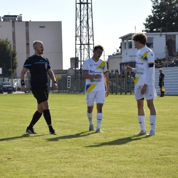 Wygrana lidera tabeli. RKS Radomsko pewnie pokonał Stal Niewiadów