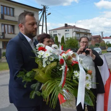 Oddali hołd ofiarom egzekucji w Dmeninie