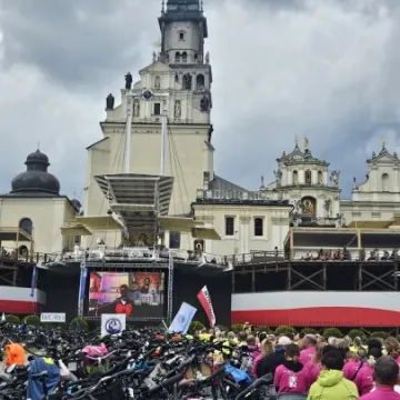 Rowerzyści z Radomska nie zawiedli. Mimo deszczu pojechali na pielgrzymkę