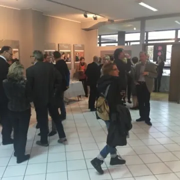 Tadeusz Różewicz w fotograficznym obiektywie