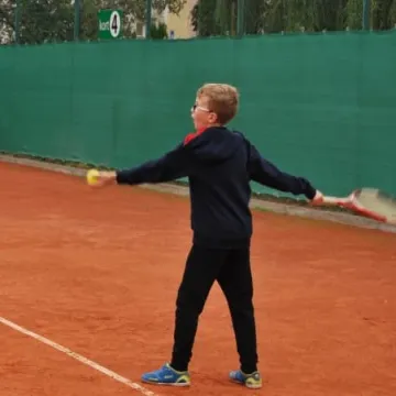  Tenisowe zmagania młodzików w Radomsku 