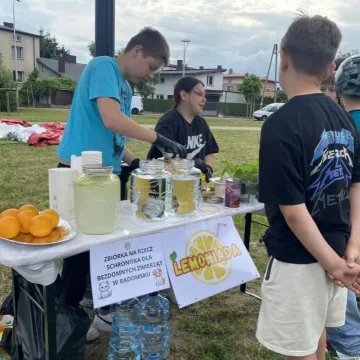 Twórcze chillowanie na Gliniankach. Piknik mimo kapryśnej pogody