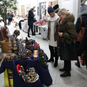 Targi rękodzieła z Mikołajem