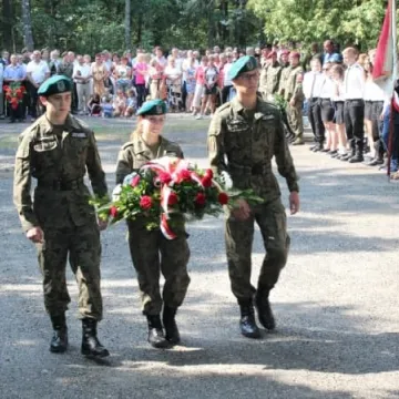 Upamiętnili partyzantów spod Ewiny