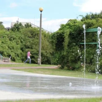 Fontanna w parku już działa