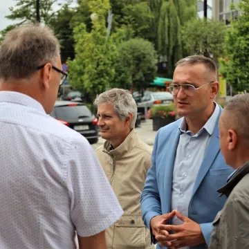 „Zielone ściany” i eko-parking w Radomsku zdobędą nagrodę w ogólnopolskim konkursie?