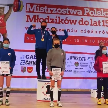 Sukcesy zawodniczek UMLKS-u na zawodach w Nowym Tomyślu