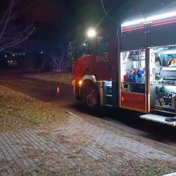 Ewakuacja mieszkańców. Pożar w mieszkaniu przy Młodzowskiej w Radomsku