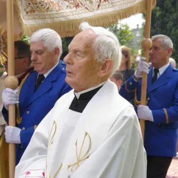 Boże Ciało w Radomsku. Z powodu epidemii procesje wokół kościołów