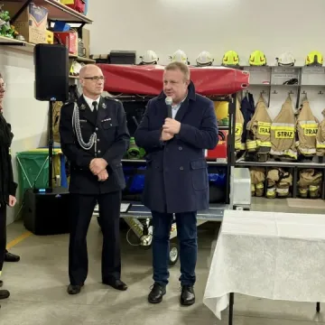 Nowy rozdział w historii OSP Dąbrówka. Jednostka zyskała nowoczesne wyposażenie