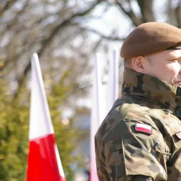 Cześć i chwała bohaterom!